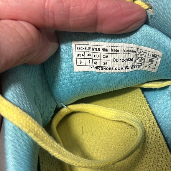 Vionic Rechelle Sneaker- Light Grey
Suede Leather size 9 - Picture 9 of 11